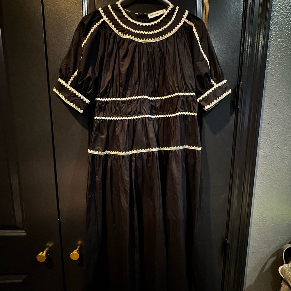 Elegant Black Long Sleeve Dress